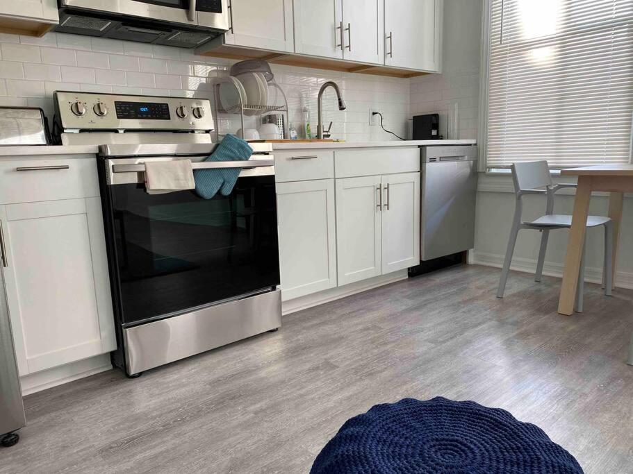 Chic Bungalow Apartment Steps From Armature Works & Downtown Riverwalk Tampa Exterior foto